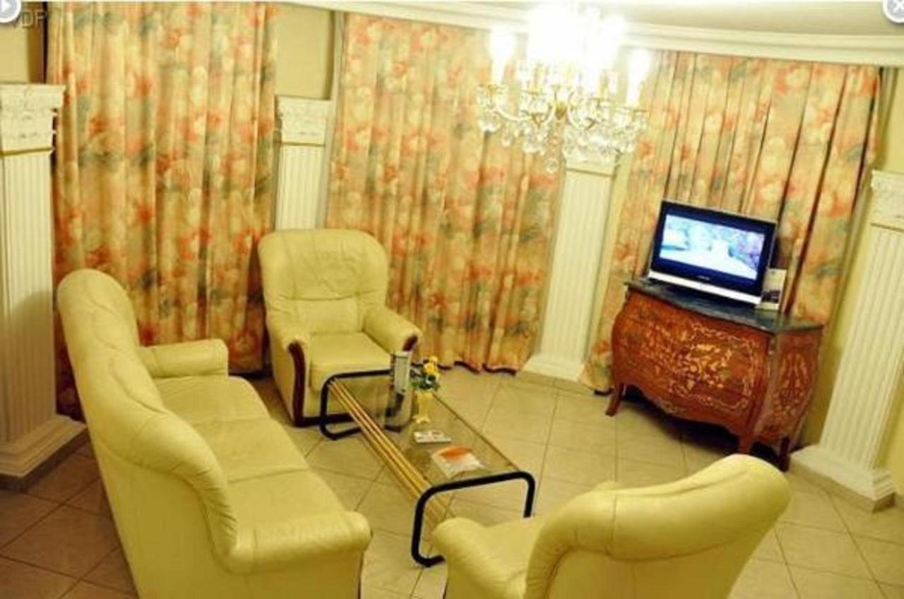 Hotel Vallee Des Princes Duala Zewnętrze zdjęcie