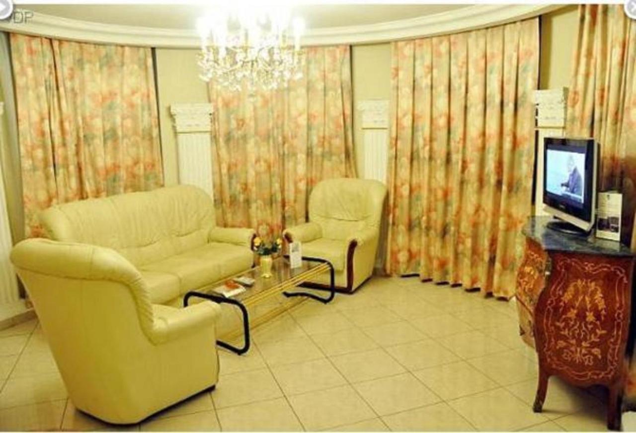 Hotel Vallee Des Princes Duala Zewnętrze zdjęcie
