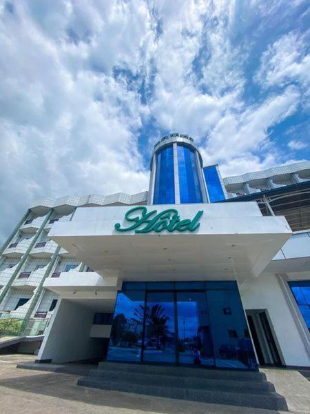 Hotel Vallee Des Princes Duala Zewnętrze zdjęcie