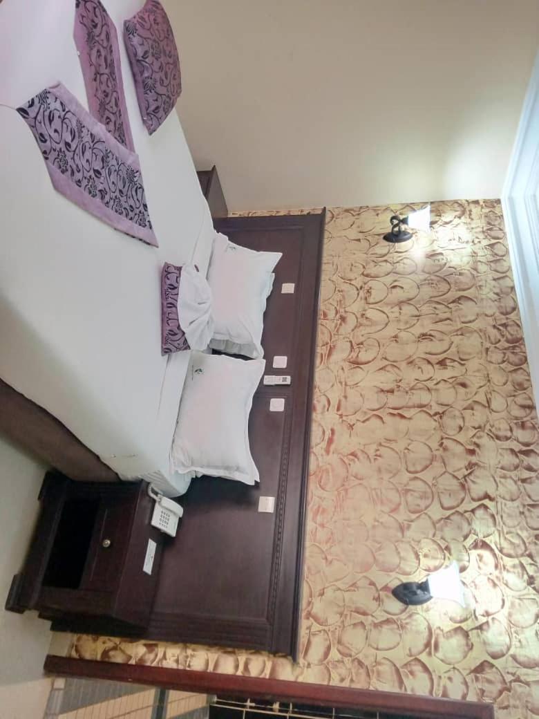 Hotel Vallee Des Princes Duala Zewnętrze zdjęcie
