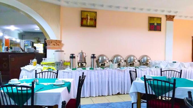 Hotel Vallee Des Princes Duala Zewnętrze zdjęcie